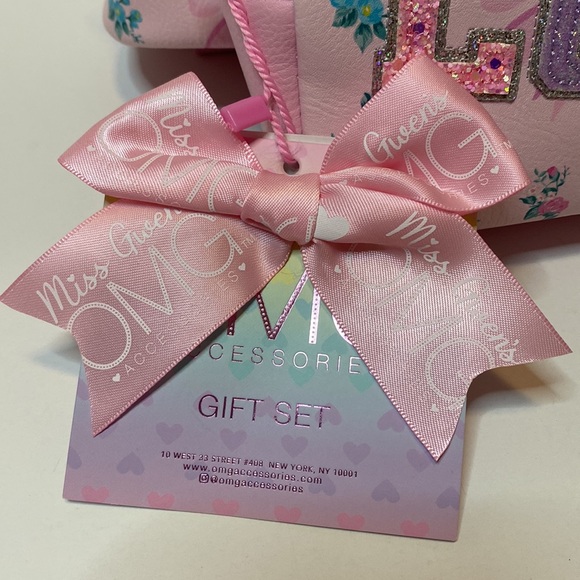 backpack and pouch gift set NWT! - Picture 3 of 16